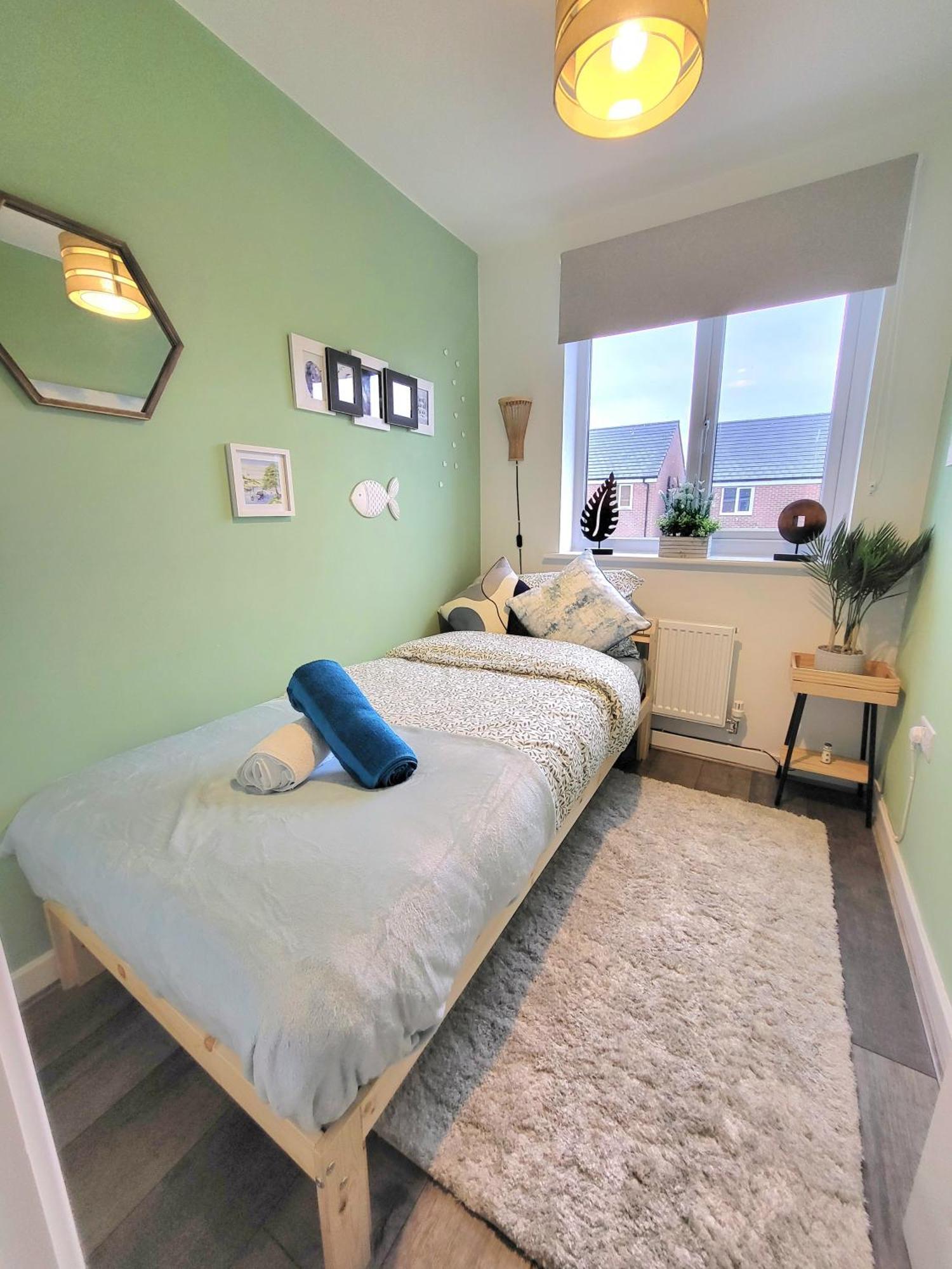 Seaside Beach Themed Home With Garden And Driveway Lytham St Annes Zewnętrze zdjęcie