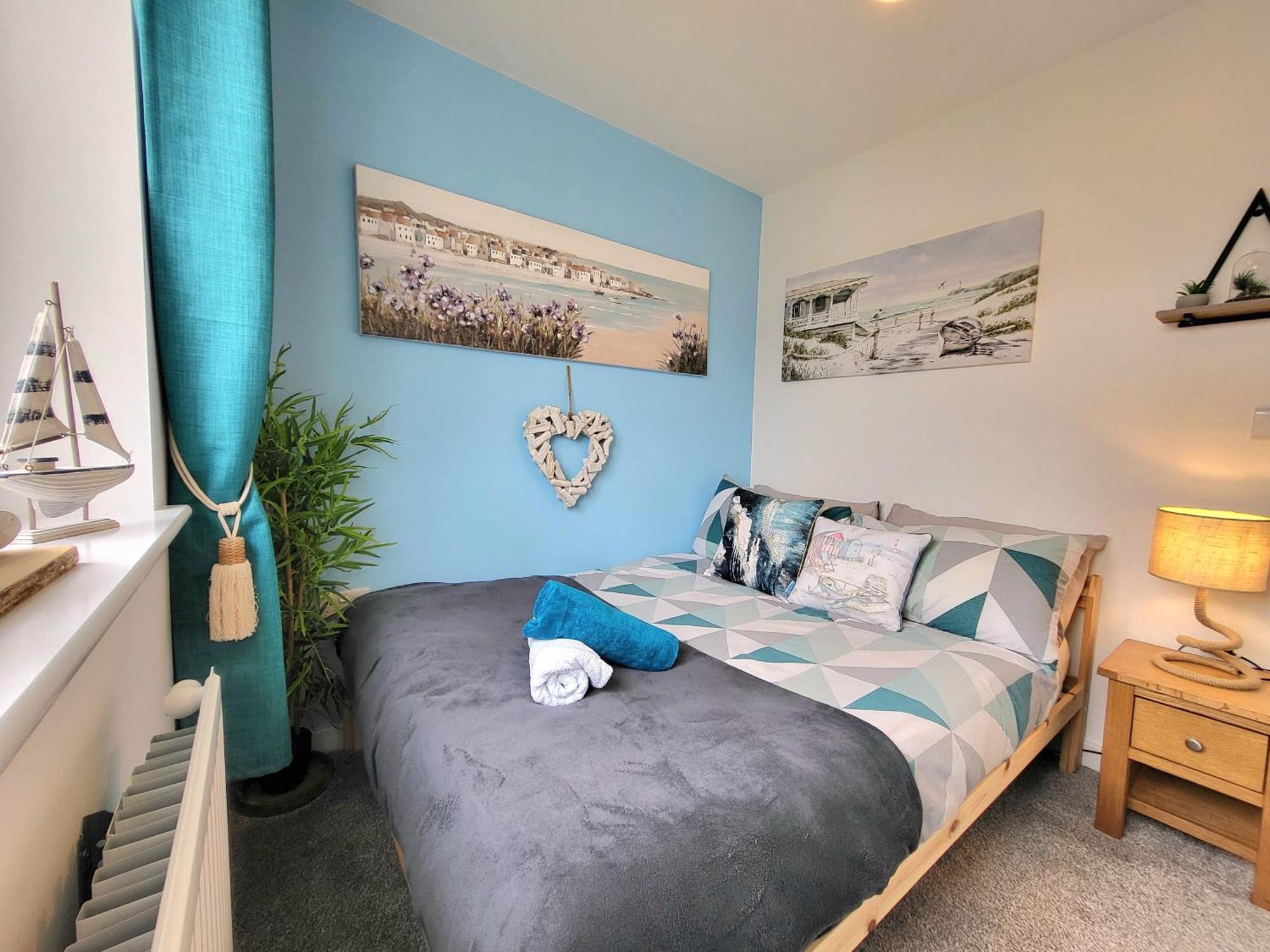 Seaside Beach Themed Home With Garden And Driveway Lytham St Annes Zewnętrze zdjęcie