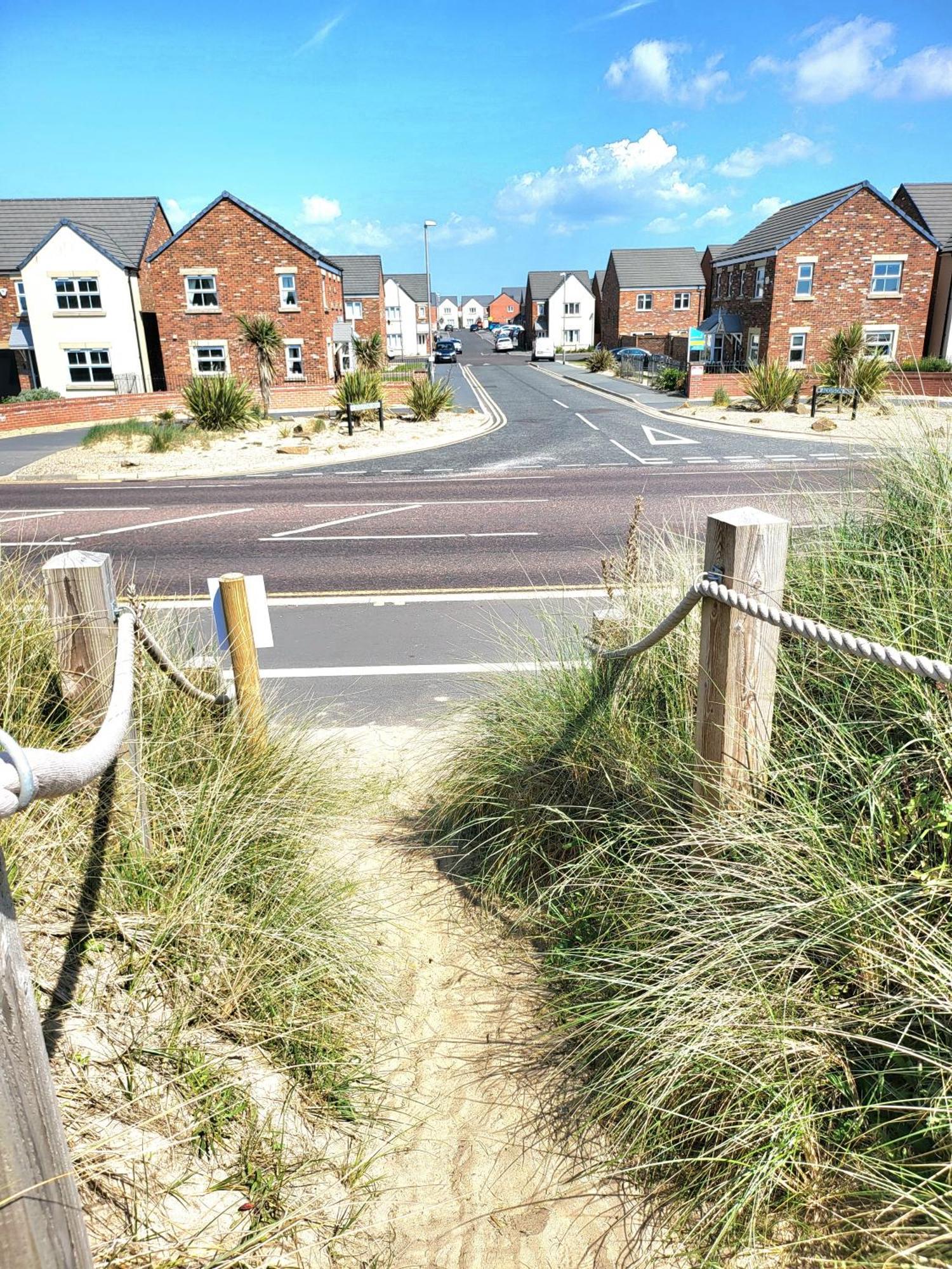 Seaside Beach Themed Home With Garden And Driveway Lytham St Annes Zewnętrze zdjęcie